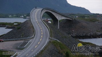 Storseisundet bru или «Пьяный мост»